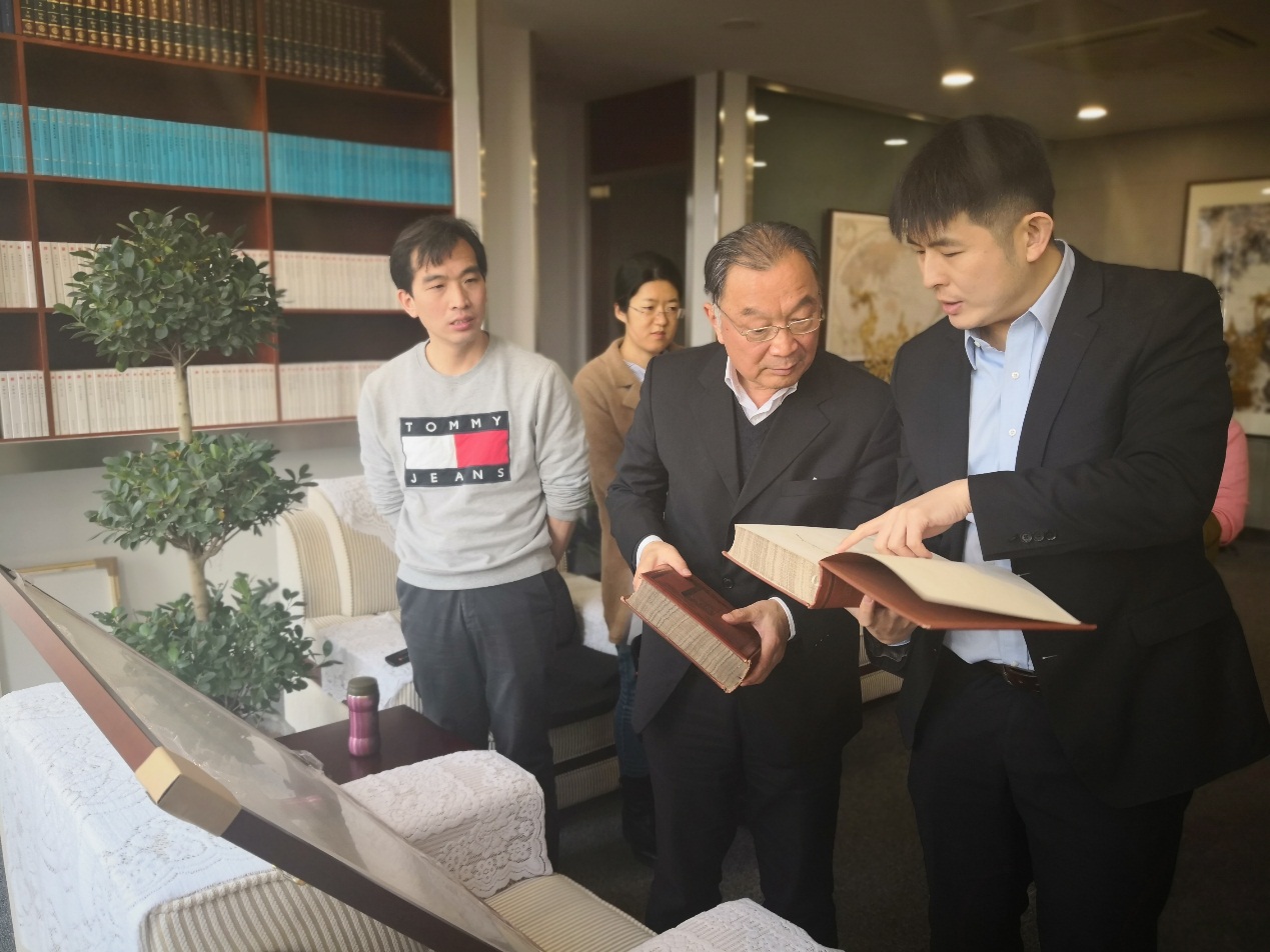 C:\Users\dell\Desktop\色情图新闻
2019\2019.03.15 温铁军\adb211f392c6471383b9d0f29637396.jpg